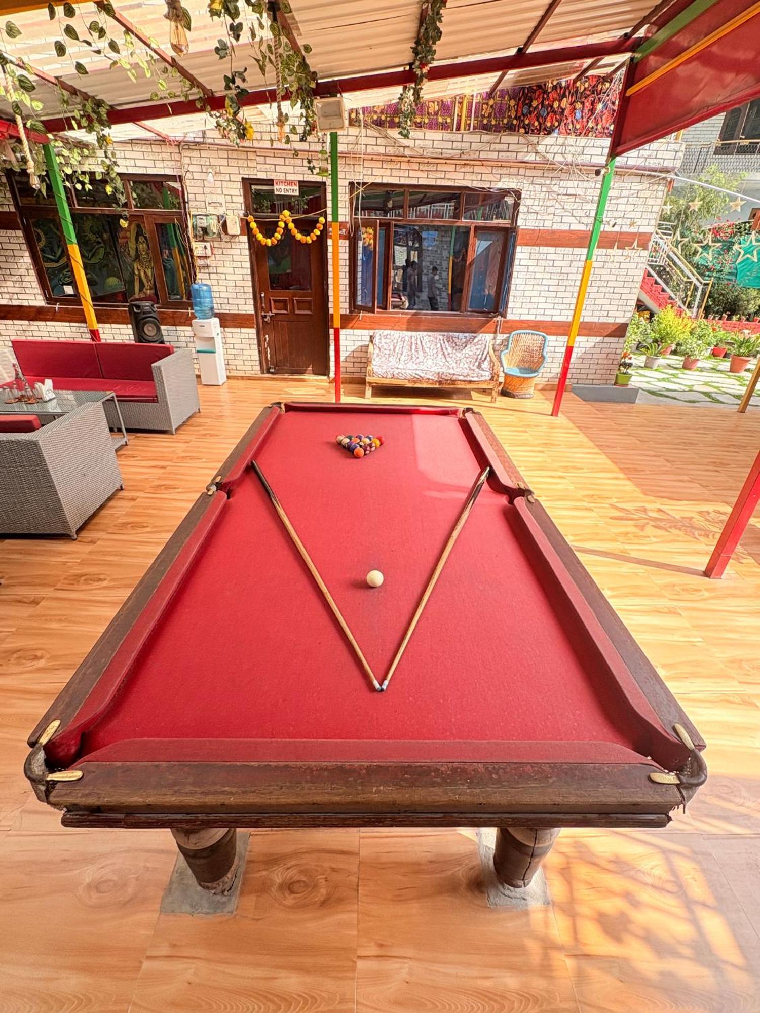 Hotel Brownie River View קאסול מראה חיצוני תמונה